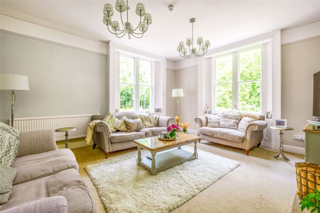 Property photo 3 of 26 Sitting Room