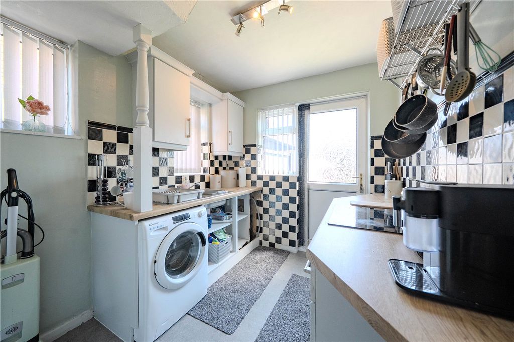 Property photo 3 of 18 Picture No. 05