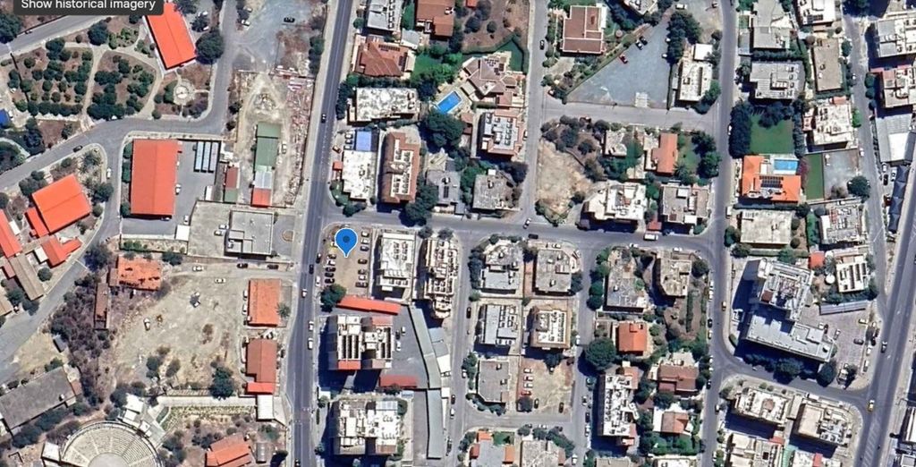 Property photo 1 of 4