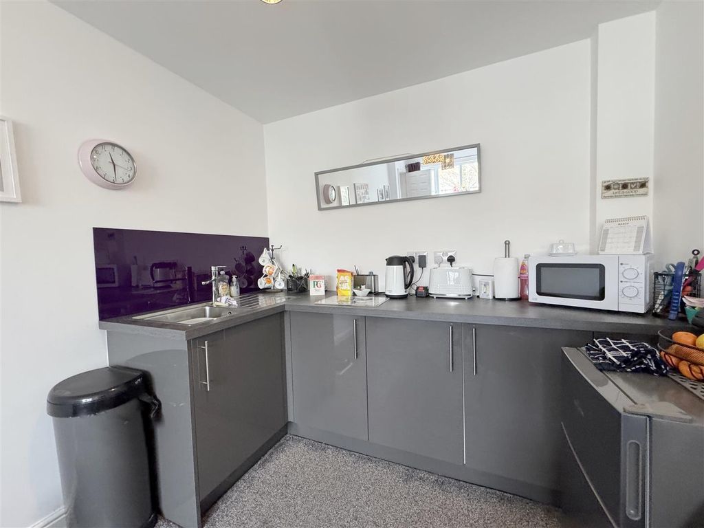 Additional image 11 of 4 bed semi-detached house for saleAlexander Grove, Par PL24
