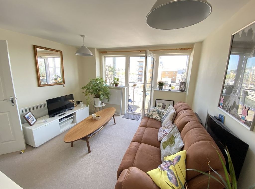 Property photo 2 of 6