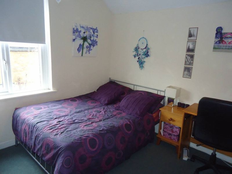 Property photo 3 of 11 Photo 2