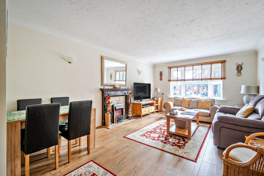 Property photo 2 of 17 1420392-7-699d82d...