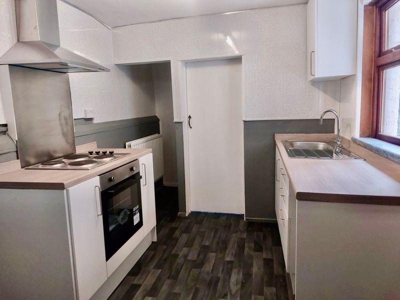 Property photo 1 of 11 Photo 11