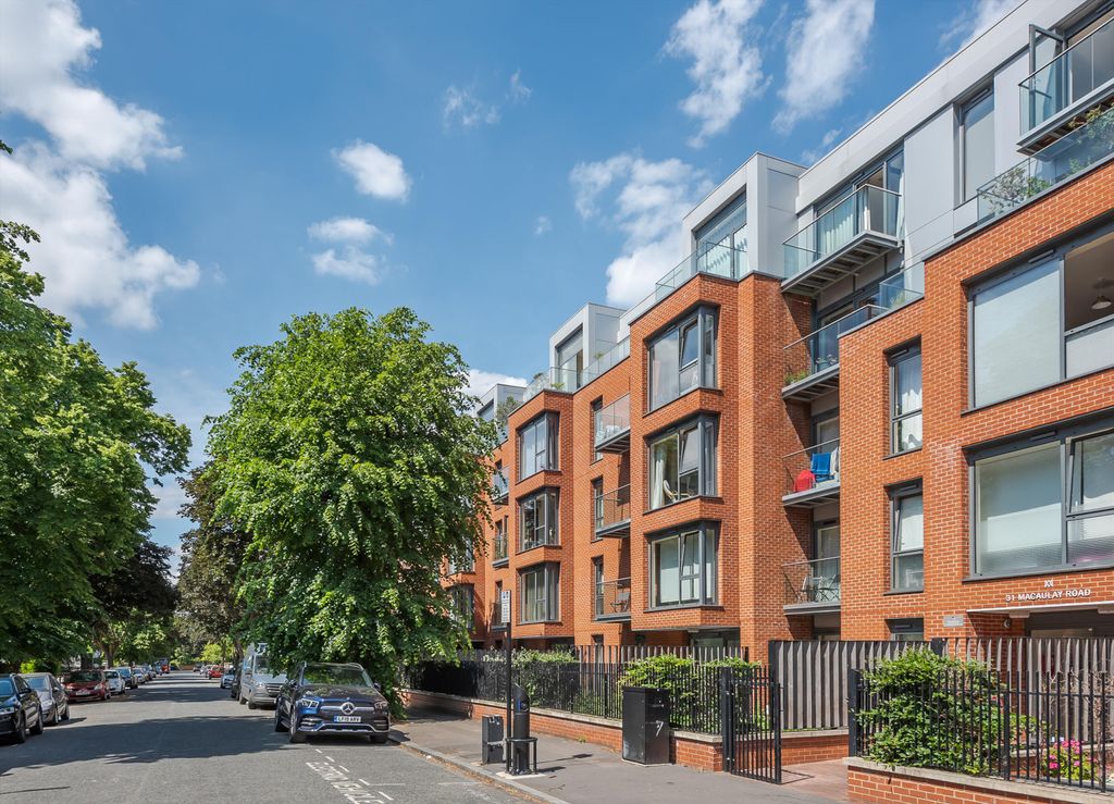 Property photo 2 of 8 Image