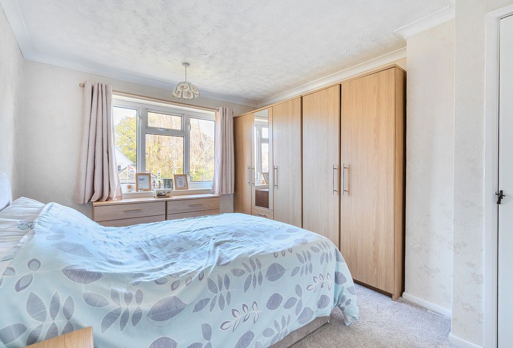Property photo 3 of 14 1385252-19-6925A7...
