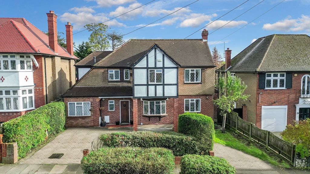 Property photo 1 of 23
