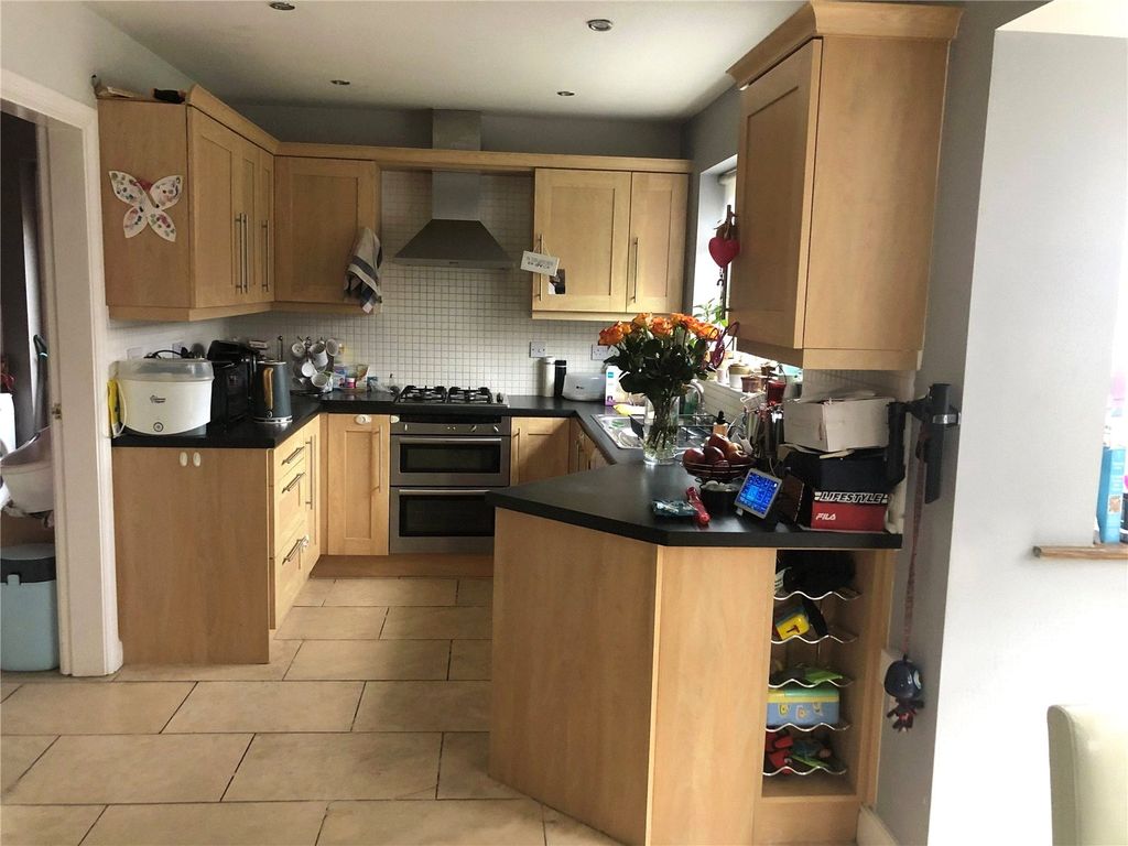 Property photo 3 of 17 Picture No. 18