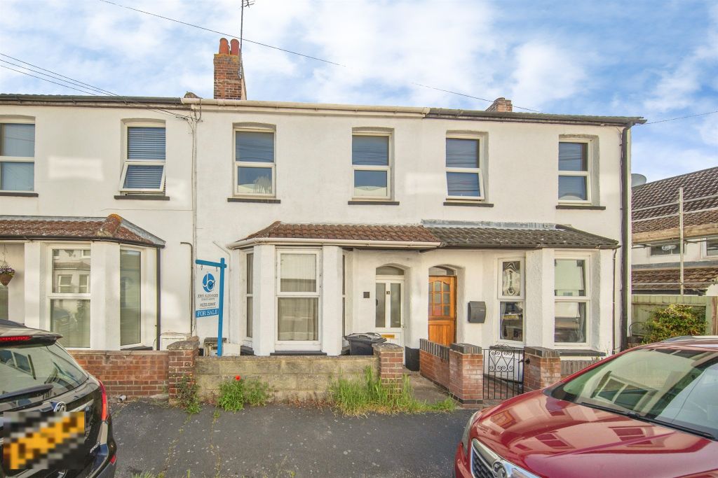 Property photo 1 of 11
