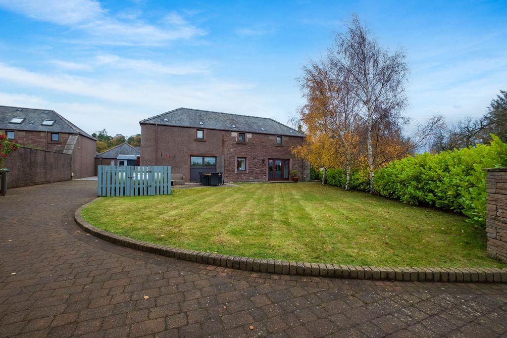 Property photo 3 of 75