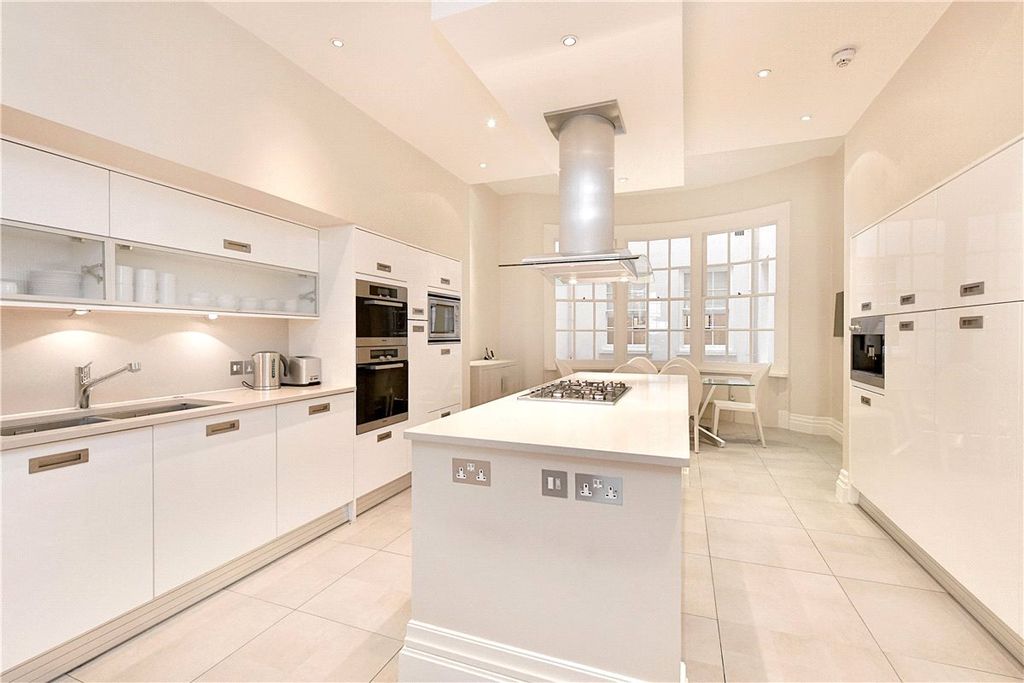 Property photo 3 of 36 Picture No. 50