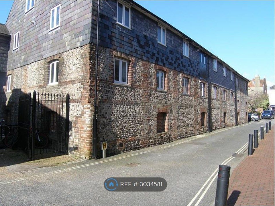 Property photo 2 of 12