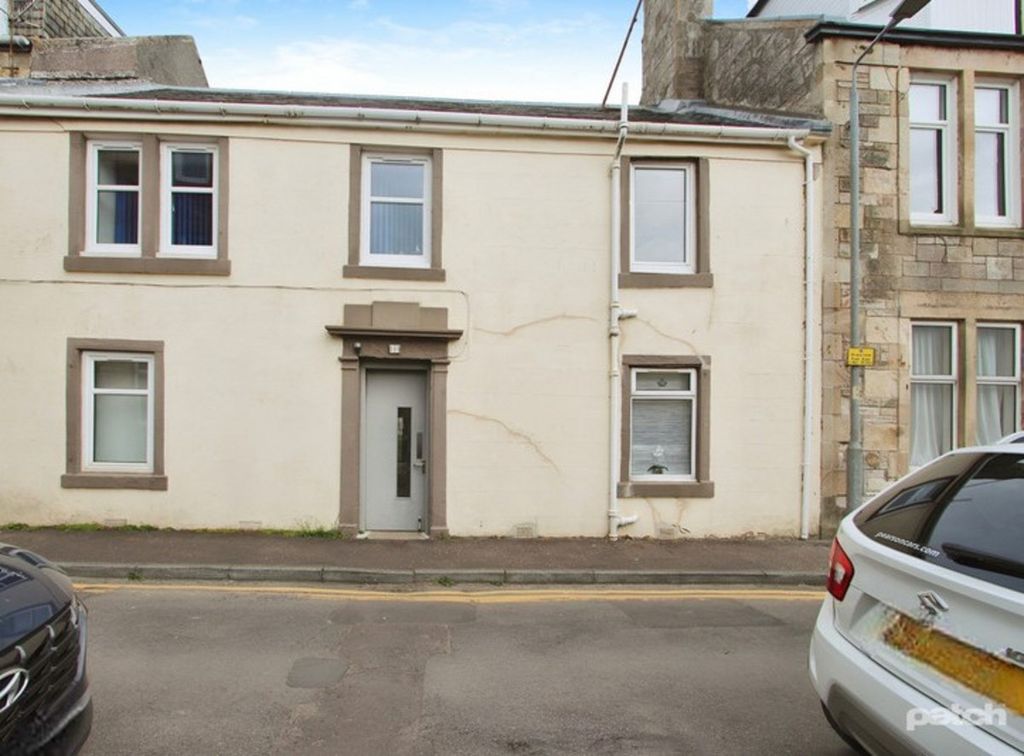 Property photo 1 of 11