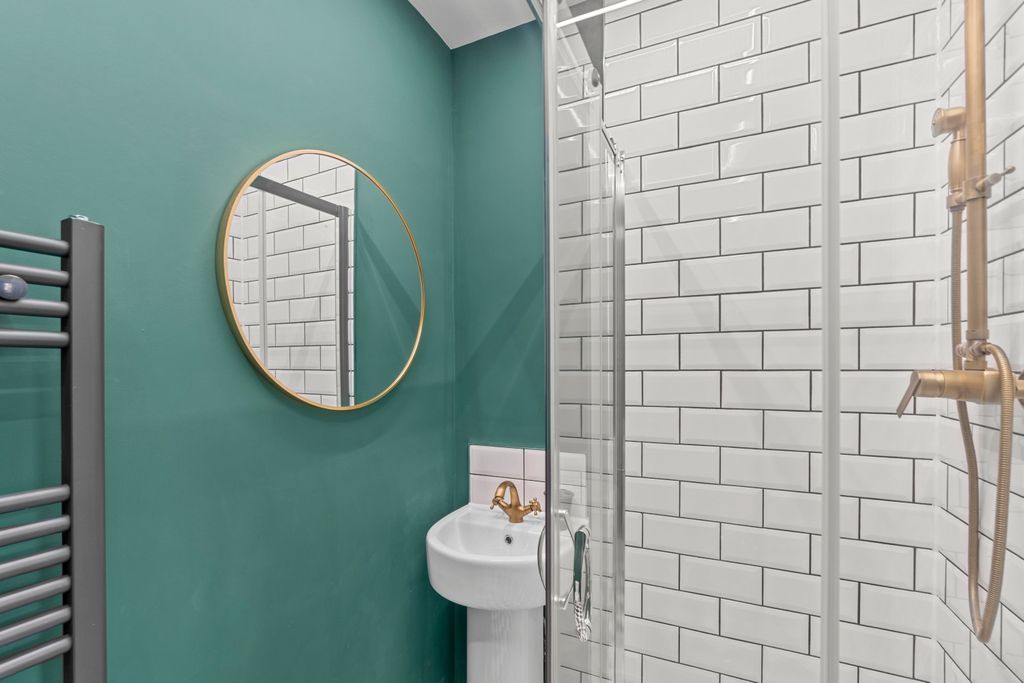 Property photo 3 of 9 0009