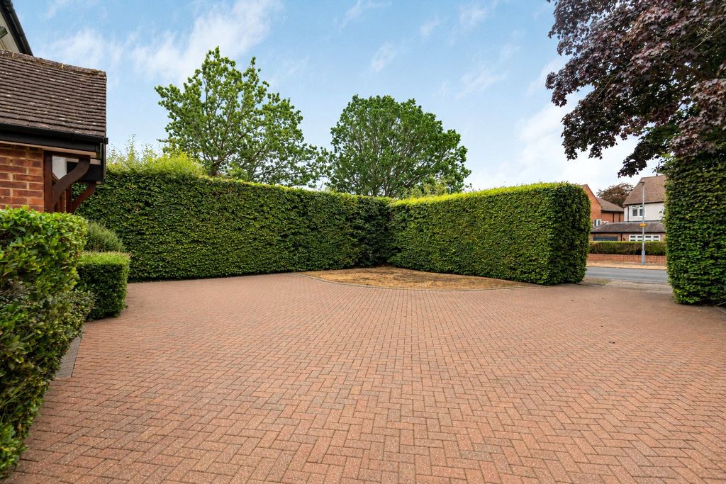 Property photo 2 of 34 Picture No. 36