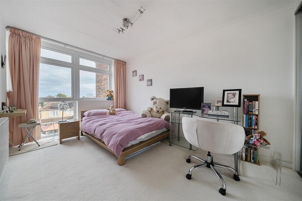 Property photo 2 of 16 67852Bcaca41d-1230555 (12).Jpg