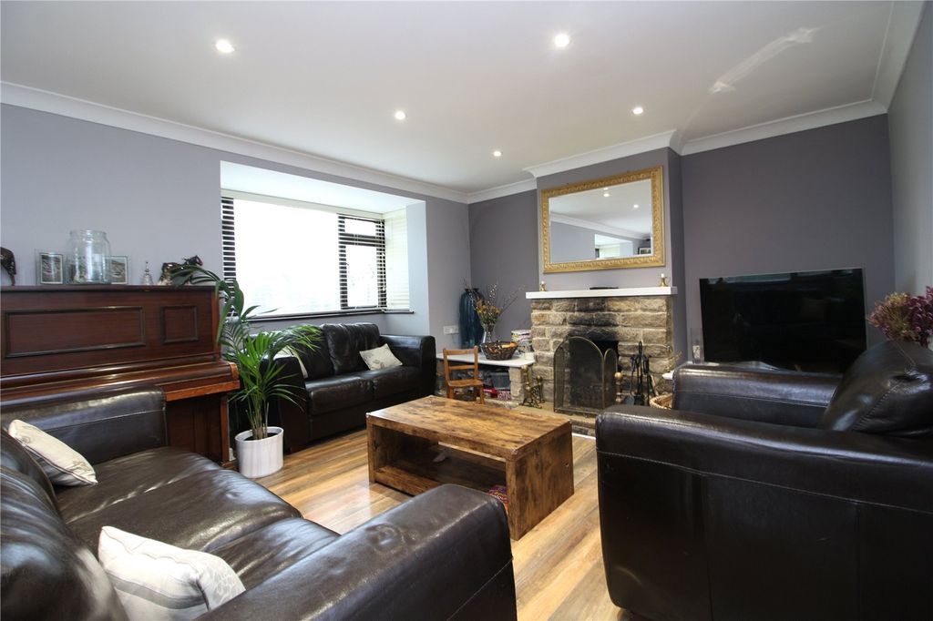 Property photo 2 of 16 Picture No. 02