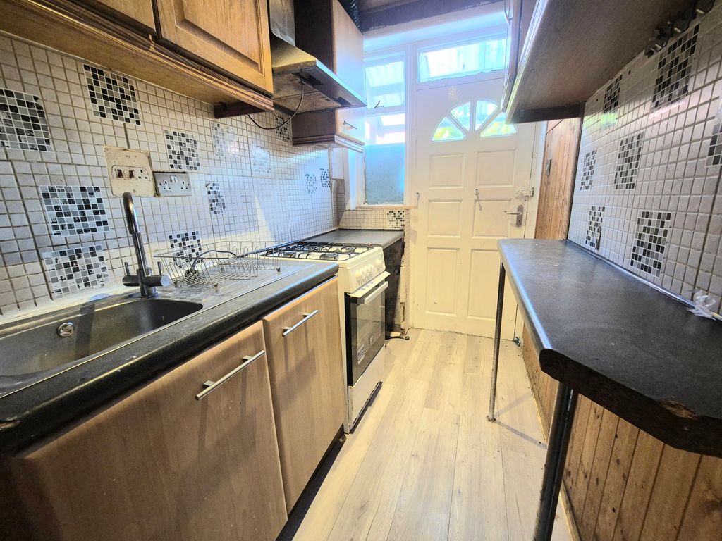 Property photo 3 of 9 Image