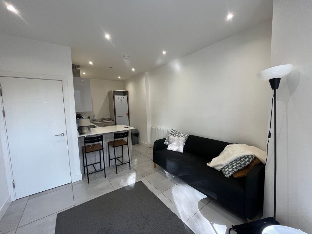 Property photo 1 of 7 Living Area