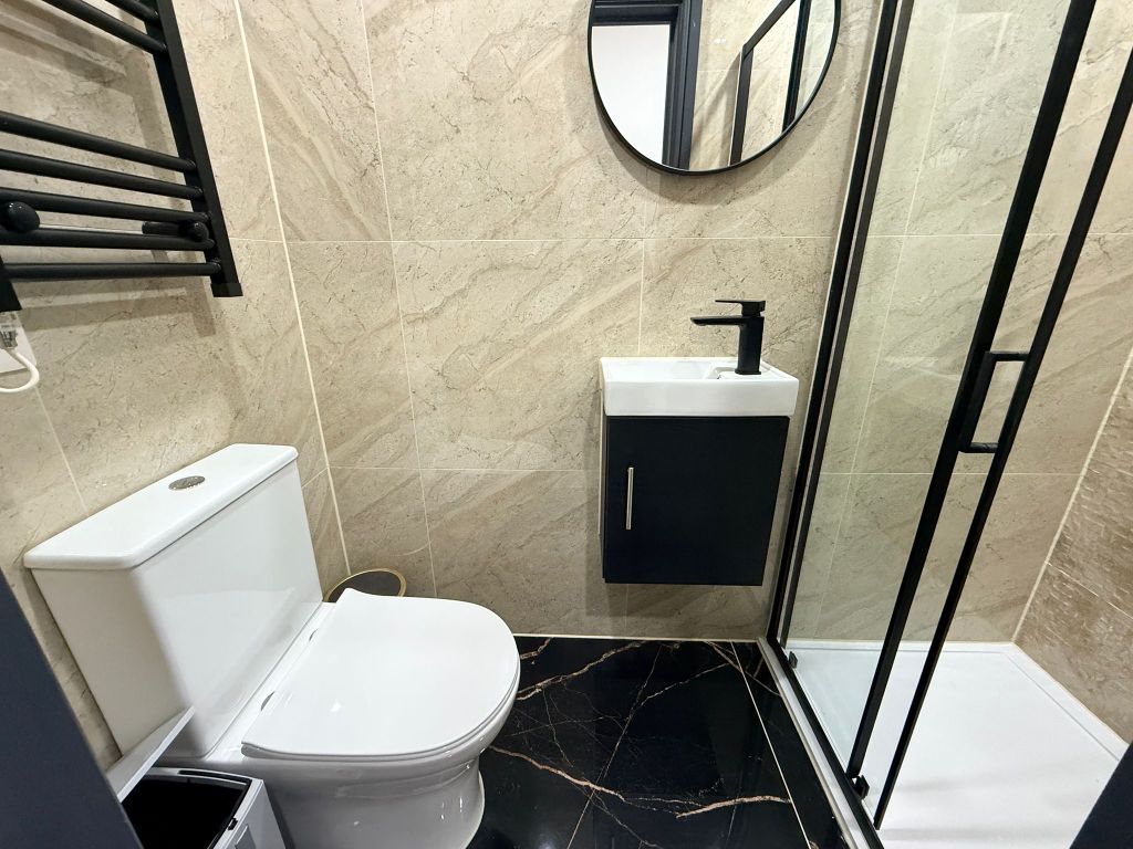 Property photo 2 of 3