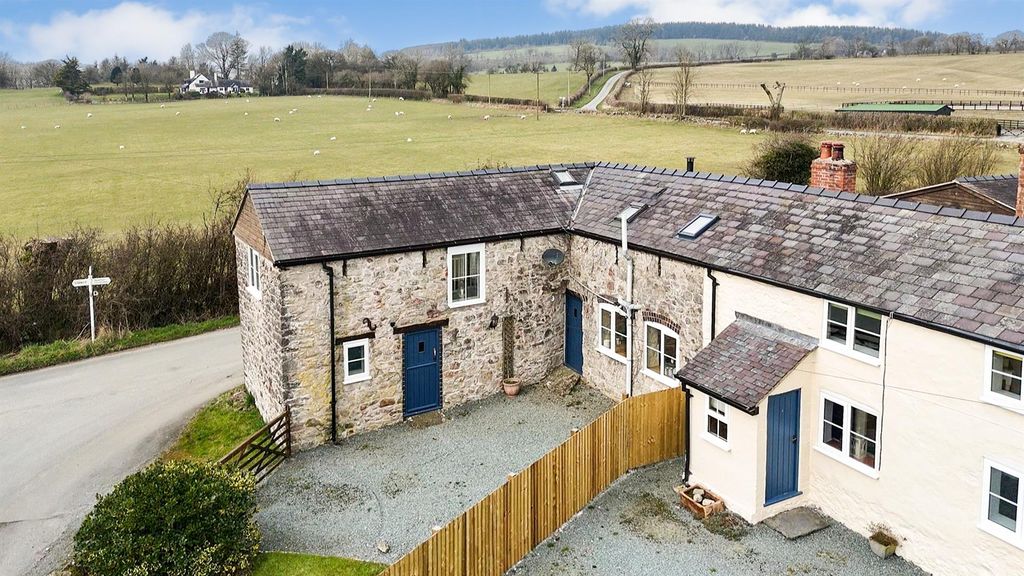 Property photo 1 of 22 Dji_Fly_20250310_120442_0_1741608282145_Photo_Low_