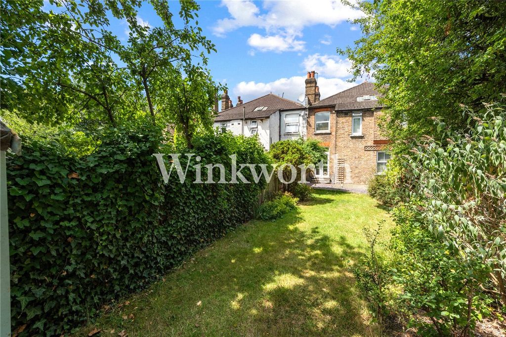 Property photo 2 of 17 Picture No. 04