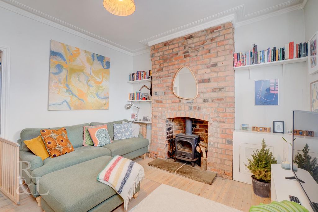 Property photo 2 of 12 Batched (3).Jpg