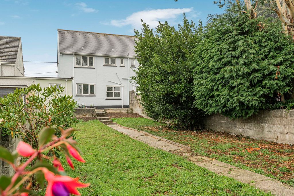 Property photo 1 of 26