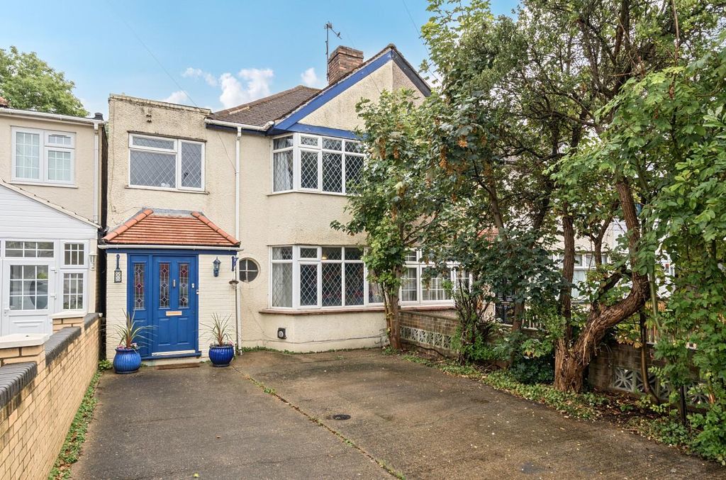 Property photo 3 of 20