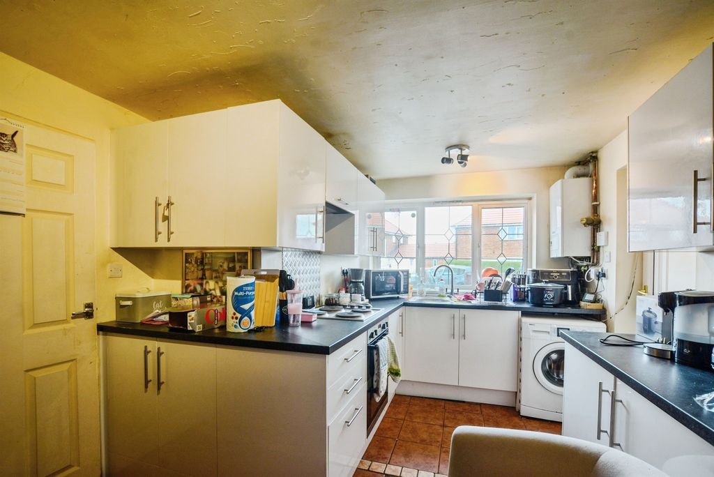 Property photo 3 of 14