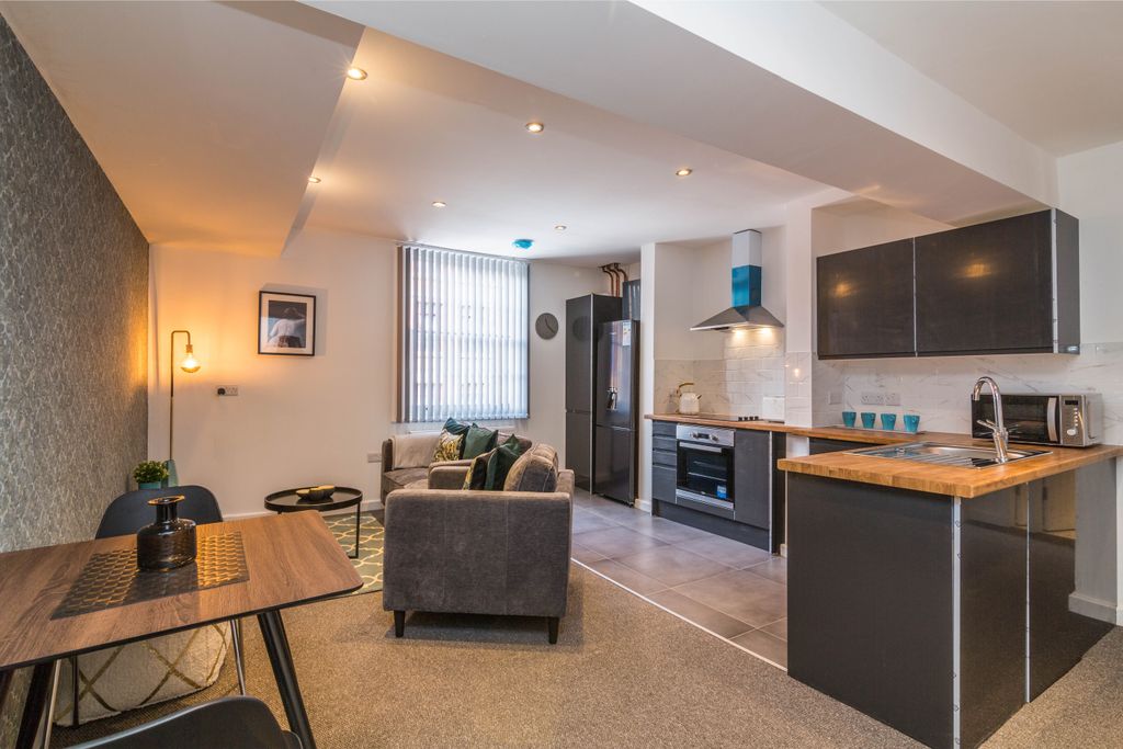 Property photo 2 of 13 Flat 5 Themoog-49