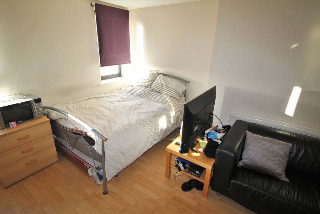 Property photo 1 of 4