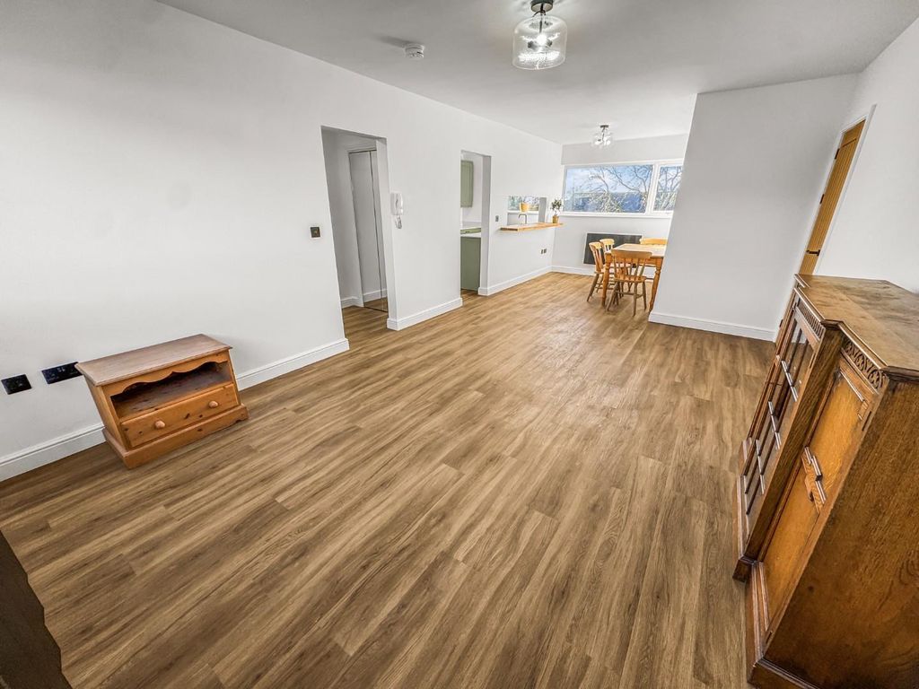 Property photo 2 of 17 2.Jpg