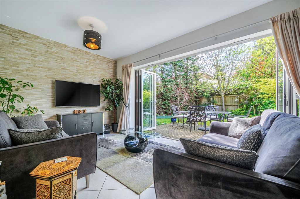 Property photo 3 of 24 Picture No. 47