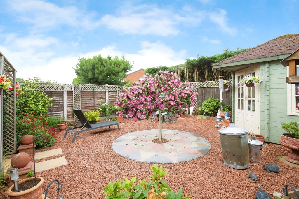 Property photo 2 of 20 B8c5Cfbf-Mw-7659