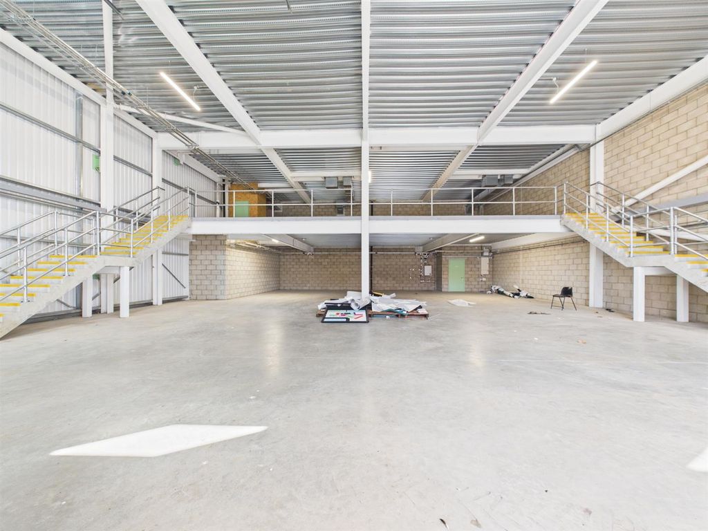 Property photo 2 of 8 Cam04237G0-Pr0294-Still002.Jpg