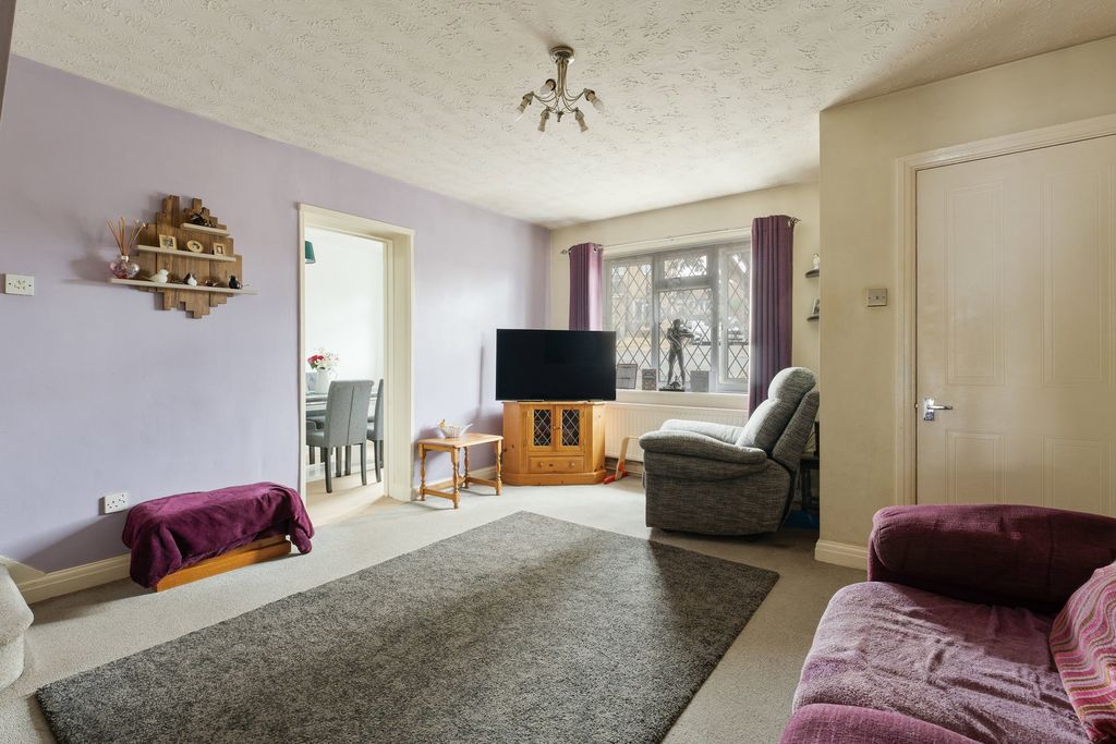 Property photo 2 of 16