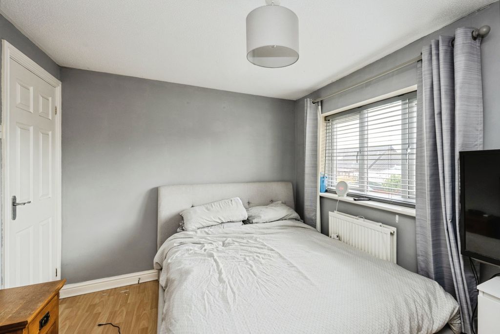 Property photo 3 of 20 Pbox-Img.Jpg