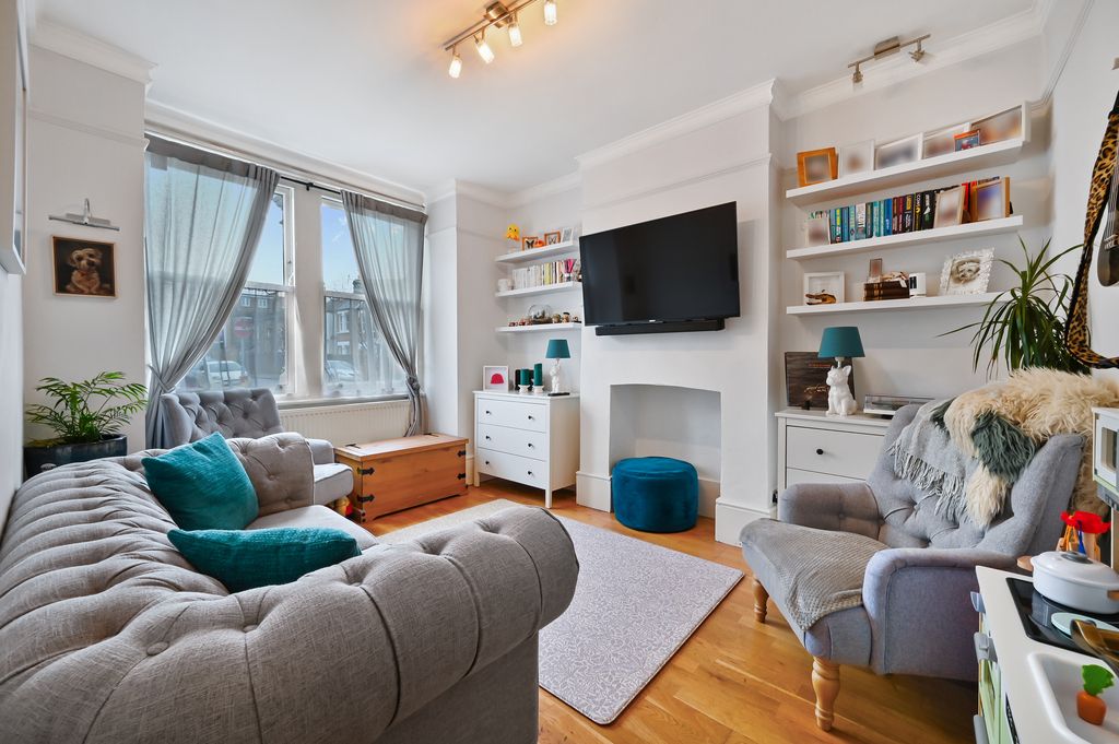 Property photo 2 of 9