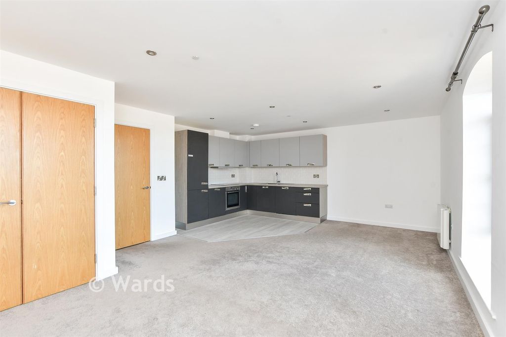 Property photo 1 of 16 Lounge/Diner