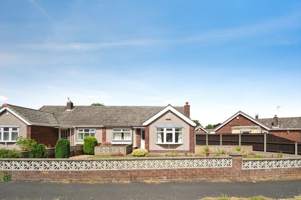 Property photo 1 of 12 Front