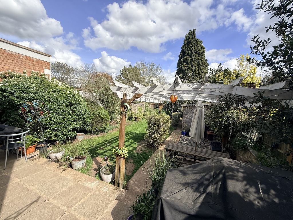 Property photo 3 of 21 Garden