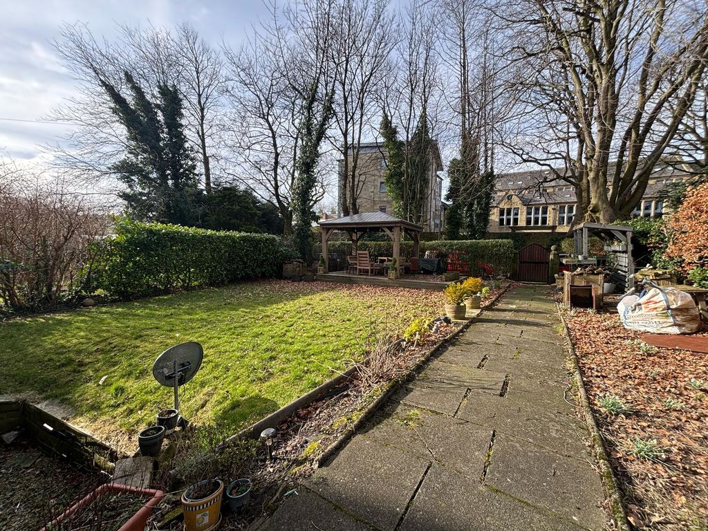 Property photo 2 of 21 Path To Front