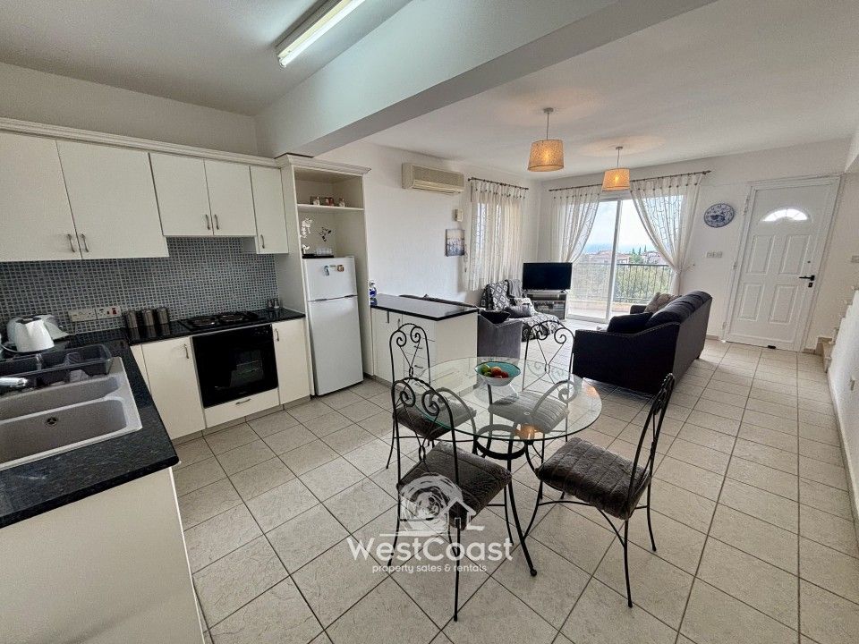 Property photo 2 of 24