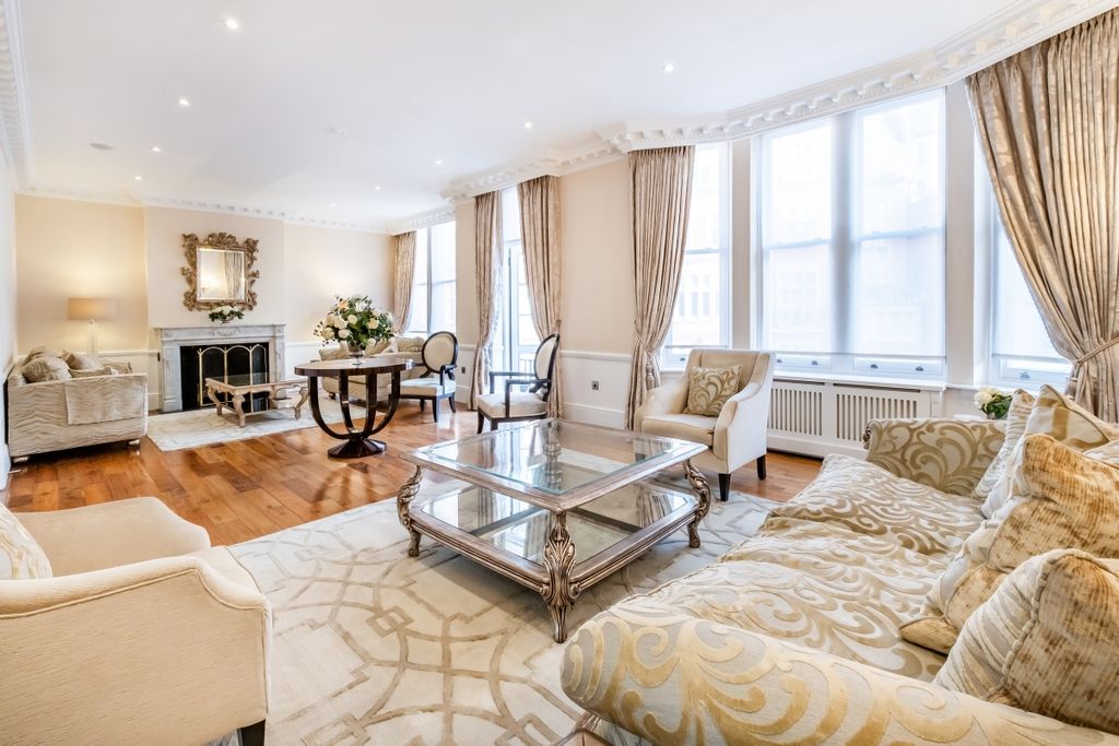 Herbert Crescent, London SW1X photo 5