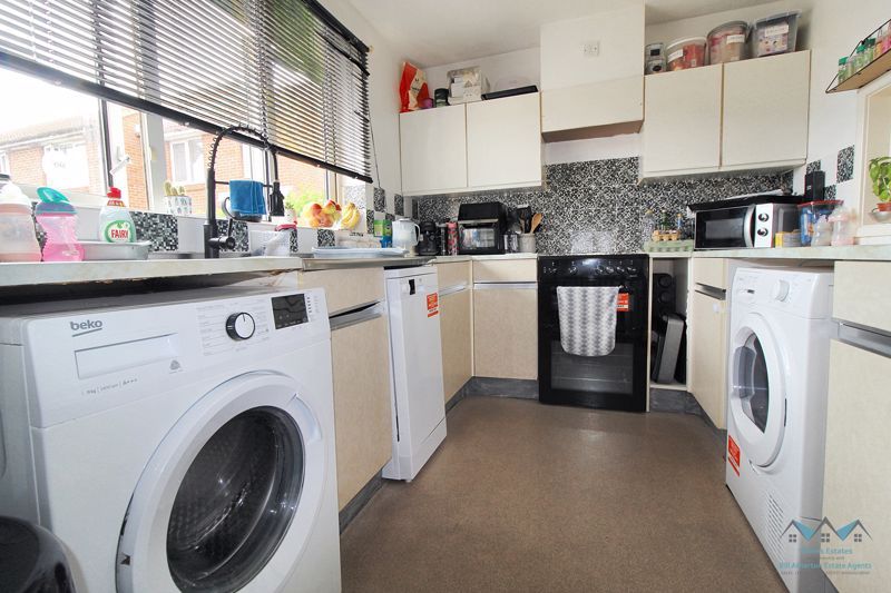 Property photo 3 of 21 Photo 10