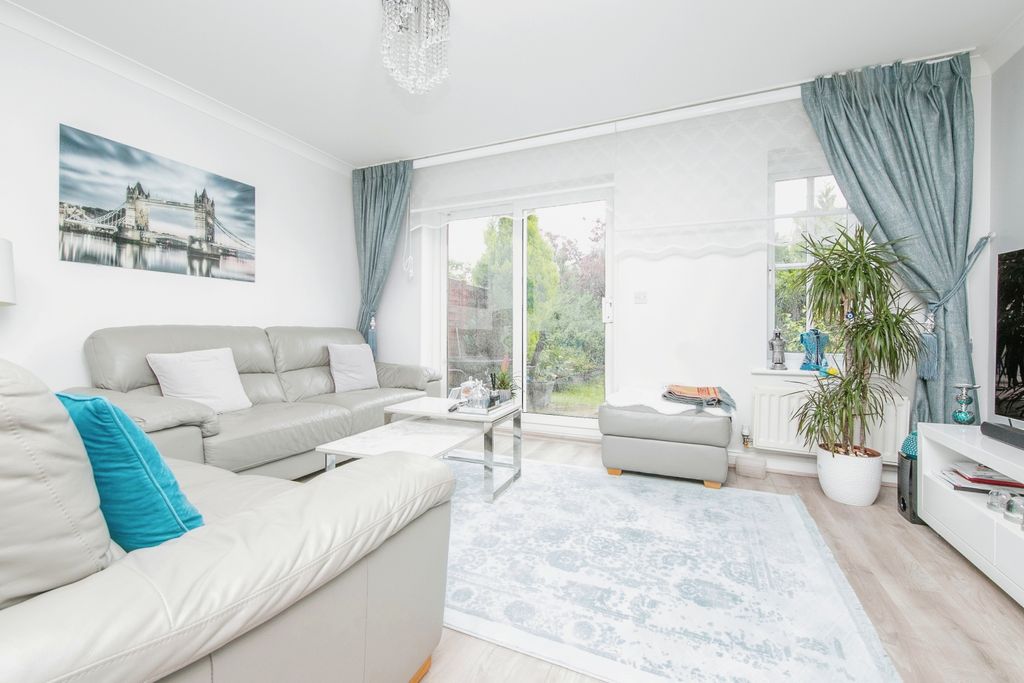 Property photo 1 of 16 Photography