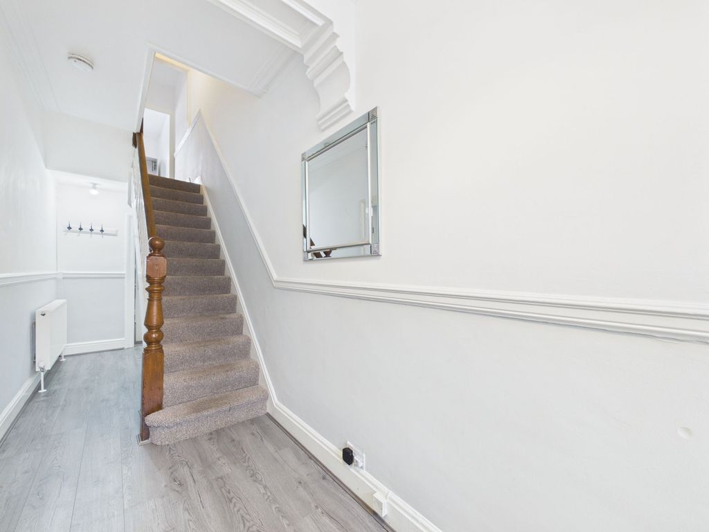Property photo 3 of 30