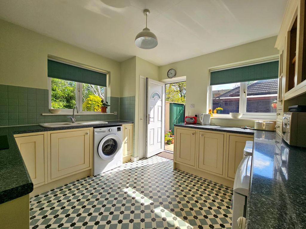 Property photo 3 of 14