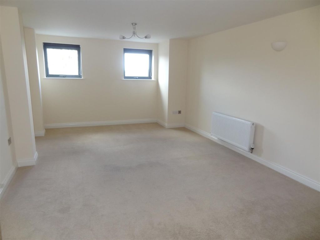 Property photo 3 of 11 26th 091.Jpg